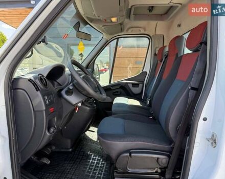 Белый Рено Мастер, объемом двигателя 2.3 л и пробегом 220 тыс. км за 16498 $, фото 16 на Automoto.ua