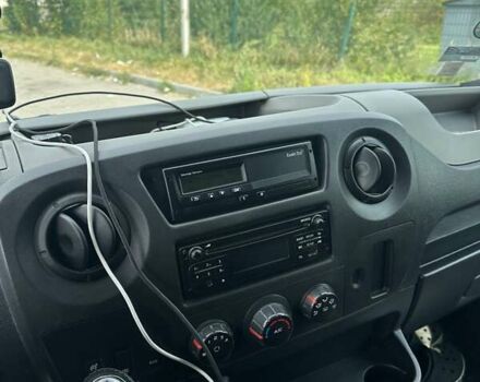 Белый Рено Мастер, объемом двигателя 2.3 л и пробегом 670 тыс. км за 17500 $, фото 10 на Automoto.ua