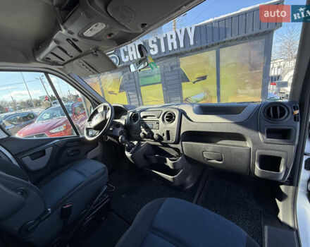 Белый Рено Мастер, объемом двигателя 2.3 л и пробегом 244 тыс. км за 17999 $, фото 15 на Automoto.ua