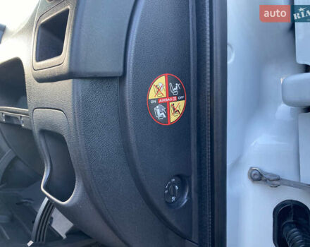 Білий Рено Мастєр, об'ємом двигуна 0 л та пробігом 182 тис. км за 25000 $, фото 37 на Automoto.ua