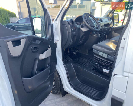 Білий Рено Мастєр, об'ємом двигуна 0 л та пробігом 182 тис. км за 25000 $, фото 8 на Automoto.ua