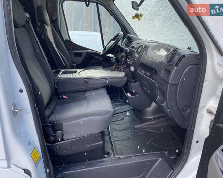Белый Рено Мастер, объемом двигателя 2.3 л и пробегом 520 тыс. км за 24900 $, фото 30 на Automoto.ua