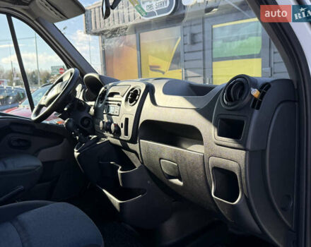 Белый Рено Мастер, объемом двигателя 2.3 л и пробегом 244 тыс. км за 17999 $, фото 17 на Automoto.ua