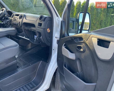 Білий Рено Мастєр, об'ємом двигуна 0 л та пробігом 182 тис. км за 25000 $, фото 35 на Automoto.ua