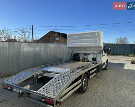 Белый Рено Мастер, объемом двигателя 2.3 л и пробегом 290 тыс. км за 19000 $, фото 5 на Automoto.ua