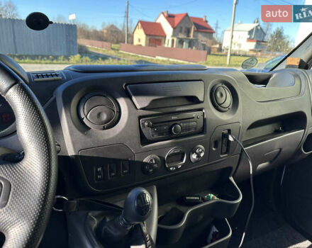 Белый Рено Мастер, объемом двигателя 2.3 л и пробегом 290 тыс. км за 19000 $, фото 17 на Automoto.ua