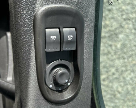 Белый Рено Мастер, объемом двигателя 2.3 л и пробегом 171 тыс. км за 19300 $, фото 16 на Automoto.ua