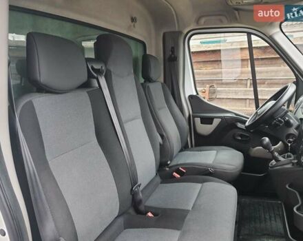 Білий Рено Мастєр, об'ємом двигуна 2.5 л та пробігом 380 тис. км за 16000 $, фото 9 на Automoto.ua