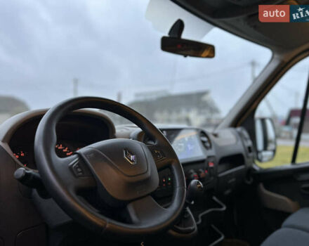 Белый Рено Мастер, объемом двигателя 2.3 л и пробегом 276 тыс. км за 16000 $, фото 13 на Automoto.ua