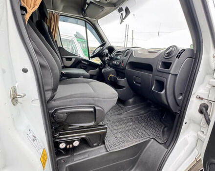 Белый Рено Мастер, объемом двигателя 0 л и пробегом 330 тыс. км за 16300 $, фото 9 на Automoto.ua