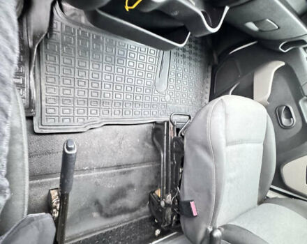 Белый Рено Мастер, объемом двигателя 0 л и пробегом 330 тыс. км за 16300 $, фото 14 на Automoto.ua