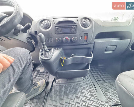 Белый Рено Мастер, объемом двигателя 0 л и пробегом 330 тыс. км за 16300 $, фото 13 на Automoto.ua