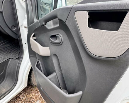 Белый Рено Мастер, объемом двигателя 0 л и пробегом 330 тыс. км за 16300 $, фото 10 на Automoto.ua