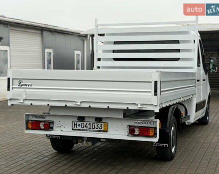 Белый Рено Мастер, объемом двигателя 2.3 л и пробегом 189 тыс. км за 21300 $, фото 9 на Automoto.ua