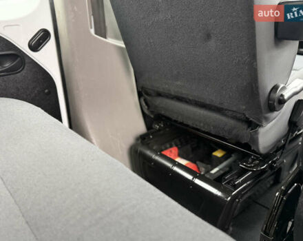 Белый Рено Мастер, объемом двигателя 2.3 л и пробегом 189 тыс. км за 21300 $, фото 24 на Automoto.ua