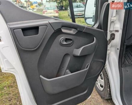 Білий Рено Мастєр, об'ємом двигуна 2.3 л та пробігом 178 тис. км за 19850 $, фото 13 на Automoto.ua