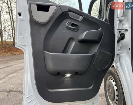 Белый Рено Мастер, объемом двигателя 2.3 л и пробегом 180 тыс. км за 17500 $, фото 23 на Automoto.ua