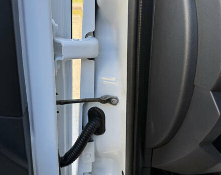 Белый Рено Мастер, объемом двигателя 0 л и пробегом 239 тыс. км за 23200 $, фото 37 на Automoto.ua