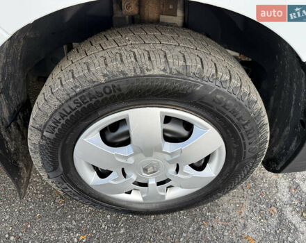 Белый Рено Мастер, объемом двигателя 0 л и пробегом 239 тыс. км за 23200 $, фото 84 на Automoto.ua