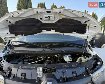 Белый Рено Мастер, объемом двигателя 0 л и пробегом 239 тыс. км за 23200 $, фото 57 на Automoto.ua