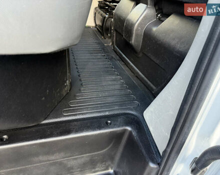 Белый Рено Мастер, объемом двигателя 0 л и пробегом 239 тыс. км за 23200 $, фото 50 на Automoto.ua