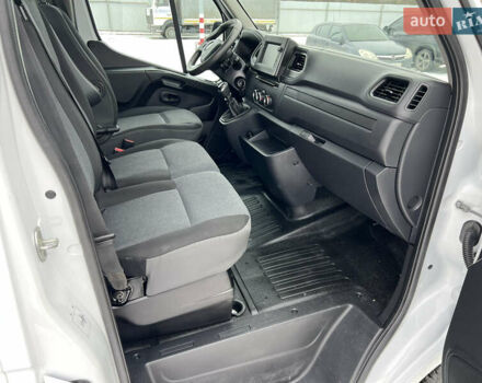 Білий Рено Мастєр, об'ємом двигуна 2.3 л та пробігом 104 тис. км за 21800 $, фото 23 на Automoto.ua