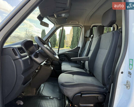 Белый Рено Мастер, объемом двигателя 0 л и пробегом 239 тыс. км за 23200 $, фото 31 на Automoto.ua