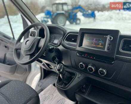 Белый Рено Мастер, объемом двигателя 0 л и пробегом 171 тыс. км за 23700 $, фото 60 на Automoto.ua