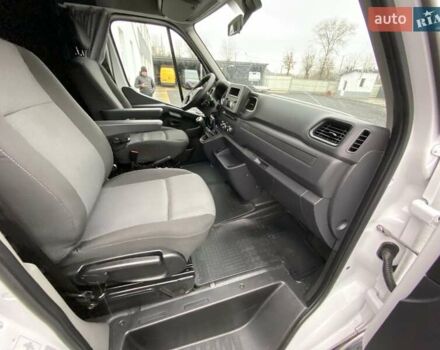 Белый Рено Мастер, объемом двигателя 2.3 л и пробегом 394 тыс. км за 19999 $, фото 26 на Automoto.ua