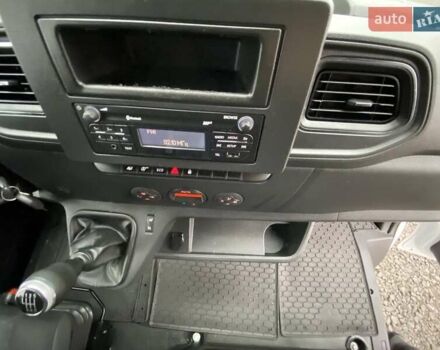 Белый Рено Мастер, объемом двигателя 2.3 л и пробегом 280 тыс. км за 20999 $, фото 12 на Automoto.ua