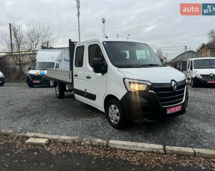 Белый Рено Мастер, объемом двигателя 0 л и пробегом 185 тыс. км за 28900 $, фото 2 на Automoto.ua