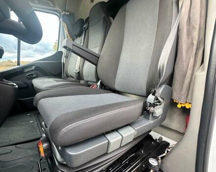 Білий Рено Мастєр, об'ємом двигуна 2.3 л та пробігом 277 тис. км за 22777 $, фото 21 на Automoto.ua