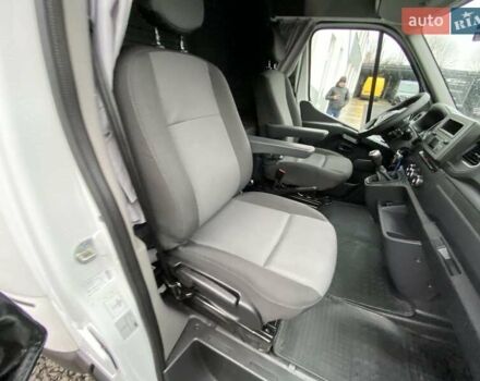 Белый Рено Мастер, объемом двигателя 2.3 л и пробегом 394 тыс. км за 19999 $, фото 25 на Automoto.ua