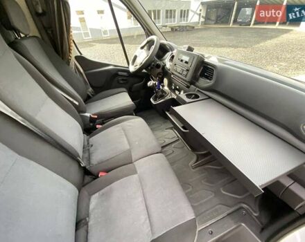 Білий Рено Мастєр, об'ємом двигуна 2.3 л та пробігом 280 тис. км за 22899 $, фото 37 на Automoto.ua