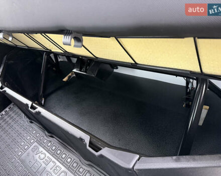 Білий Рено Мастєр, об'ємом двигуна 2.3 л та пробігом 33 тис. км за 30500 $, фото 35 на Automoto.ua