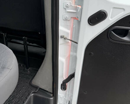 Білий Рено Мастєр, об'ємом двигуна 2.3 л та пробігом 33 тис. км за 30500 $, фото 43 на Automoto.ua