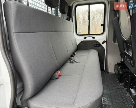 Білий Рено Мастєр, об'ємом двигуна 2.3 л та пробігом 33 тис. км за 30500 $, фото 41 на Automoto.ua