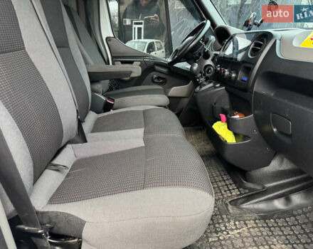 Білий Рено Мастєр, об'ємом двигуна 2.3 л та пробігом 360 тис. км за 14000 $, фото 11 на Automoto.ua