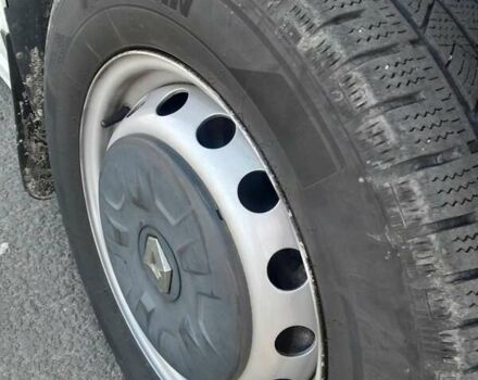 Белый Рено Мастер, объемом двигателя 2.3 л и пробегом 709 тыс. км за 14500 $, фото 2 на Automoto.ua