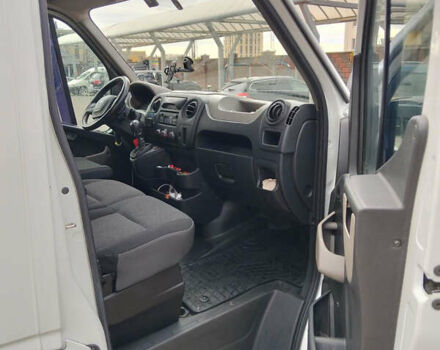 Белый Рено Мастер, объемом двигателя 2.3 л и пробегом 440 тыс. км за 16000 $, фото 8 на Automoto.ua