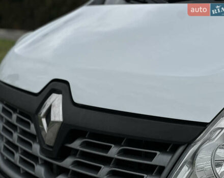 Белый Рено Мастер, объемом двигателя 2.3 л и пробегом 580 тыс. км за 15300 $, фото 40 на Automoto.ua