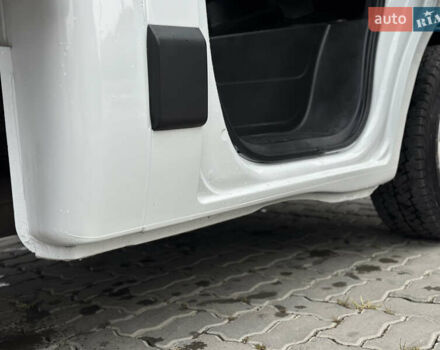 Белый Рено Мастер, объемом двигателя 2.3 л и пробегом 580 тыс. км за 15300 $, фото 12 на Automoto.ua