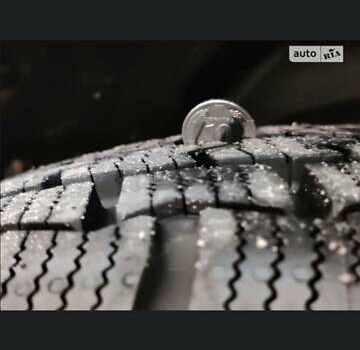 Белый Рено Мастер, объемом двигателя 2.3 л и пробегом 420 тыс. км за 17000 $, фото 2 на Automoto.ua