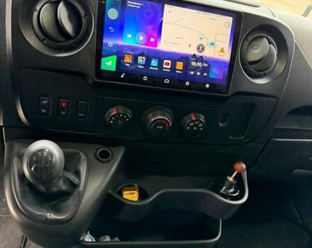 Белый Рено Мастер, объемом двигателя 2.3 л и пробегом 327 тыс. км за 25000 $, фото 4 на Automoto.ua