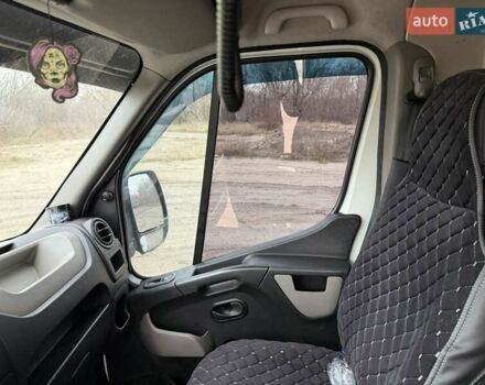 Белый Рено Мастер, объемом двигателя 2.3 л и пробегом 327 тыс. км за 25000 $, фото 20 на Automoto.ua