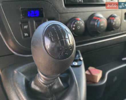 Белый Рено Мастер, объемом двигателя 2.3 л и пробегом 450 тыс. км за 17700 $, фото 40 на Automoto.ua