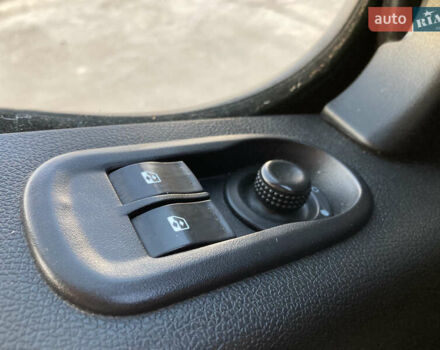 Белый Рено Мастер, объемом двигателя 2.3 л и пробегом 450 тыс. км за 17700 $, фото 41 на Automoto.ua