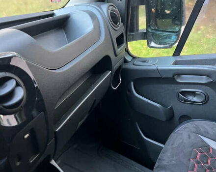 Білий Рено Мастєр, об'ємом двигуна 2.2 л та пробігом 237 тис. км за 18900 $, фото 7 на Automoto.ua