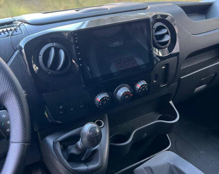 Білий Рено Мастєр, об'ємом двигуна 2.2 л та пробігом 237 тис. км за 18900 $, фото 9 на Automoto.ua