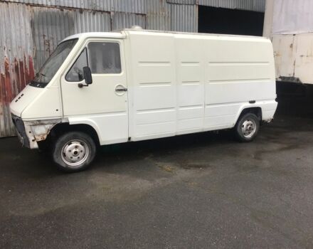 Білий Рено Мастєр, об'ємом двигуна 2.5 л та пробігом 777 тис. км за 2364 $, фото 4 на Automoto.ua